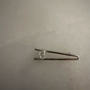 Vintage Queen Anne Collection silver Tone Cubic Zirconia Brooch Jewelry Tweezers